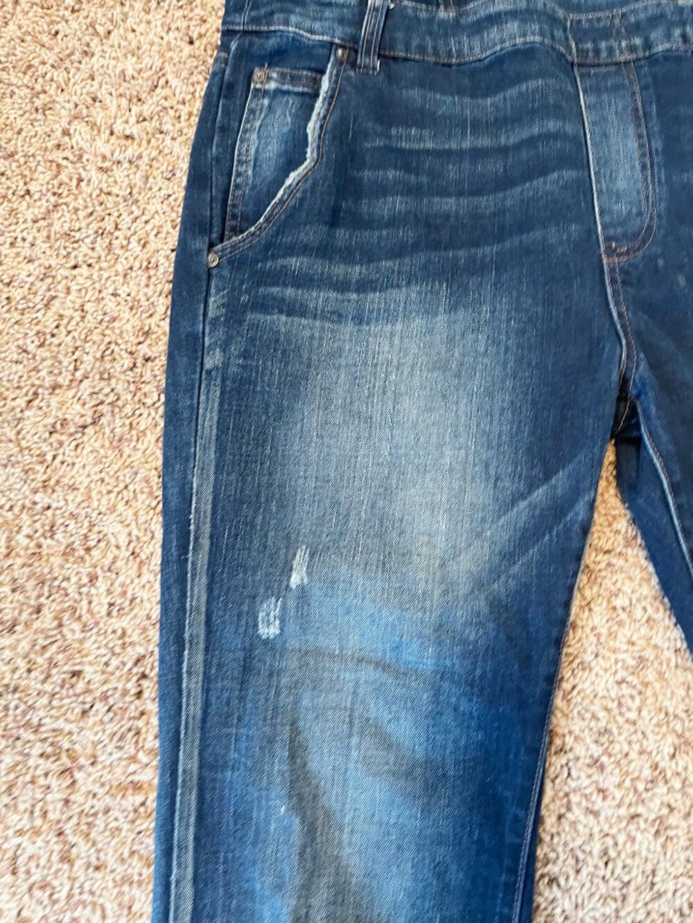 FP Free People Denim Overalls Size 31 Distressed Stretch Blue Jeans Broken Strap - Picture 8 of 12